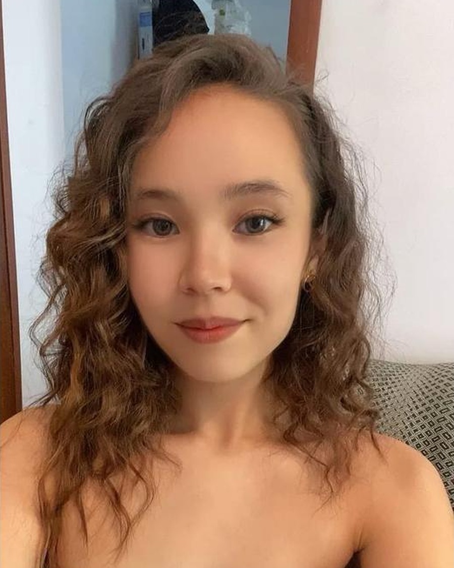 AF-FS-W011 Donor profile photograph