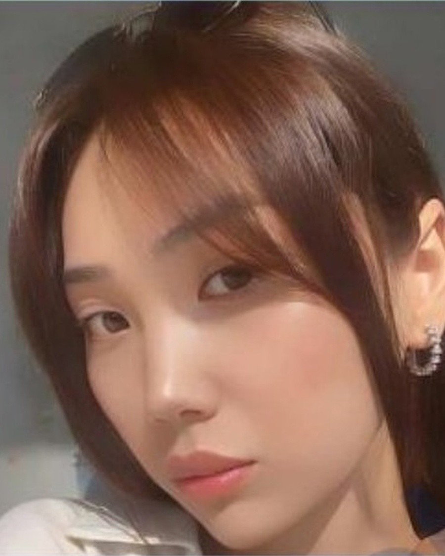 AG-FS-00105 Donor profile photograph