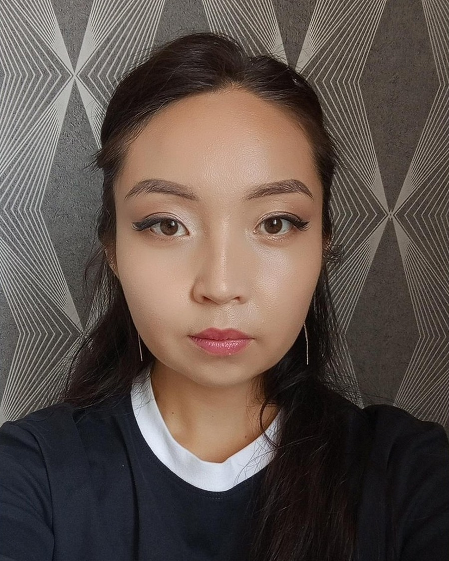 AG-FS-81004 Donor profile photograph