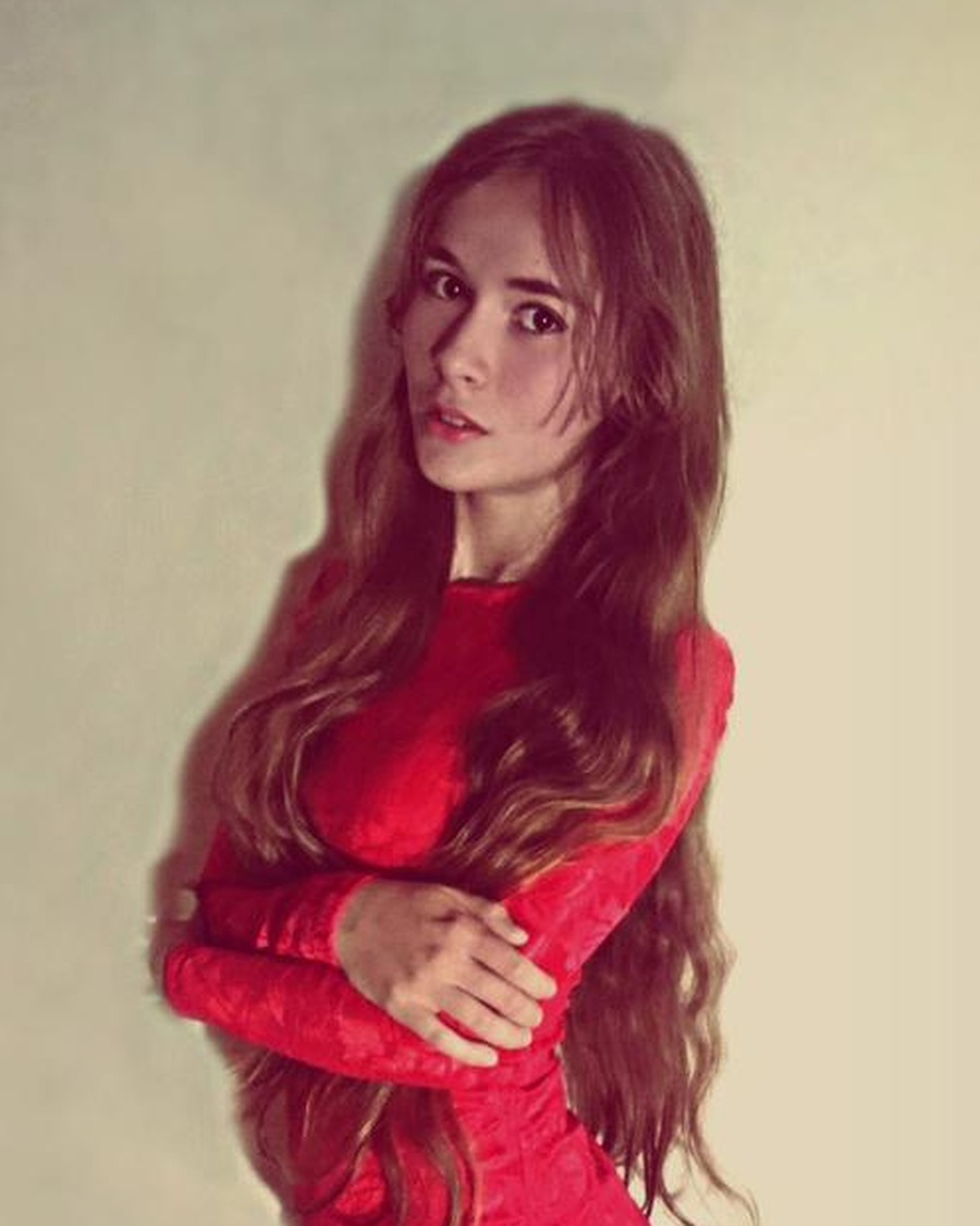 D-FG-152 Donor profile photograph