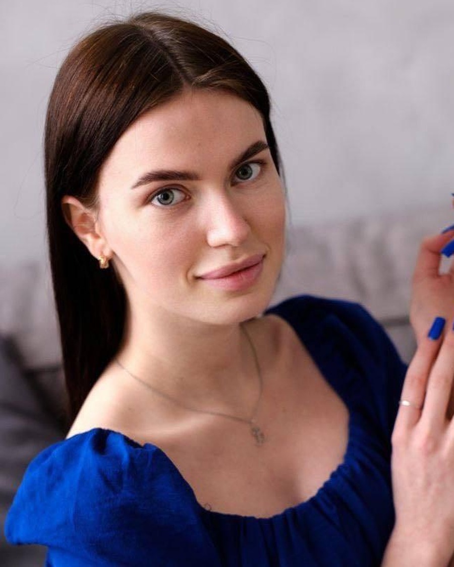 D-FG-VALERIA-2501-5A Donor profile photograph