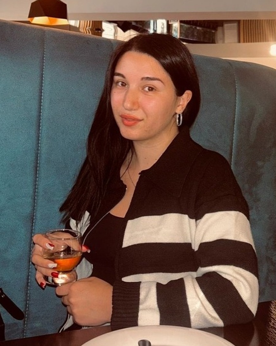 FS-AN-ISMAILOVA Donor profile photograph
