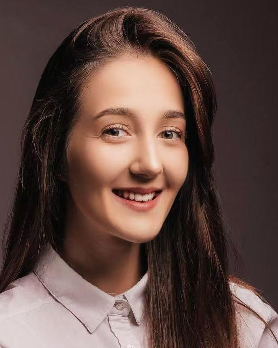 J-FS-GA00127 Donor profile photograph